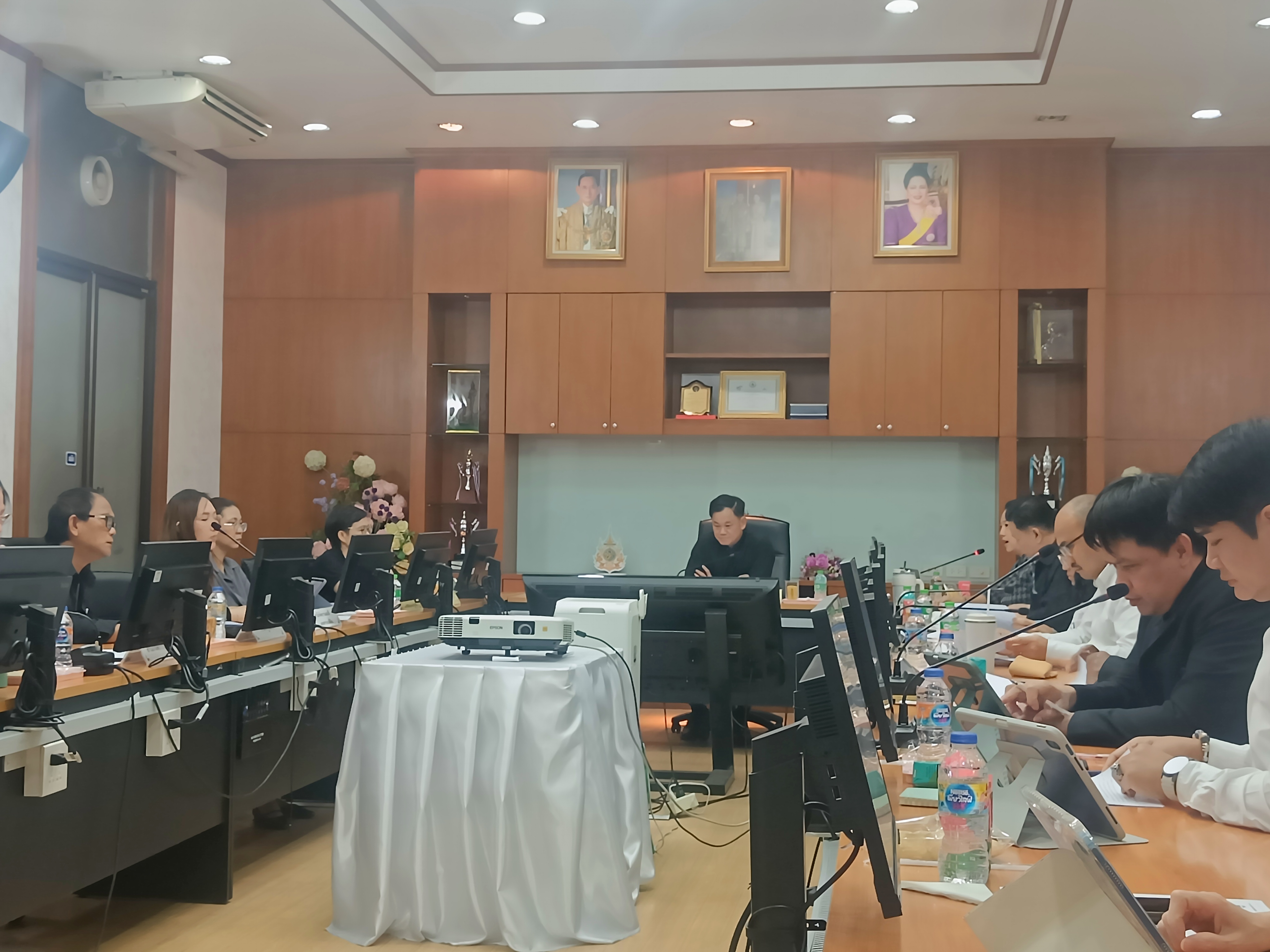 title - ประชุมคณะทำงานกำกับ ติดตาม ร่วมบูรณาการงานจัดที่ดินของสำนักงานการปฏิรูปที่ดินเพื่อเกษตรกรรม (ส.ป.ก.) พร้อมมีการประชุมผ่านระบบออนไลน์ ครั้งที่ 1/2569